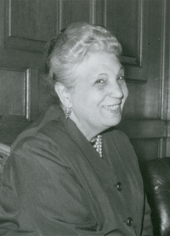 Retrato de mujer sonriente.