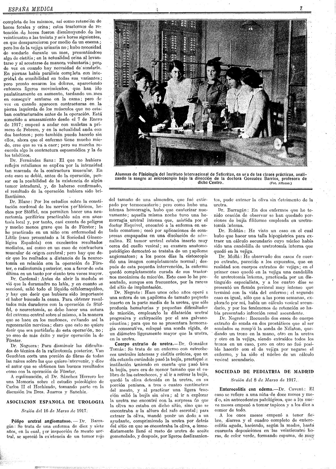 Página de la revista "España Médica", con la foto de varias mujeres en un laboratorio.