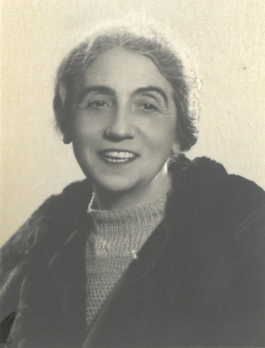 Retrato de mujer sonriente.