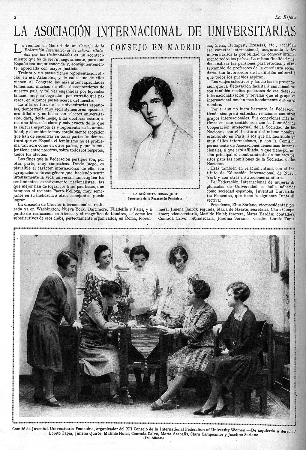 Página de revista con fotografía de un grupo de mujeres y titular "La Asociación Internacional de Universitarias".
