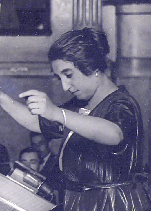Rodrigo Bellido, María