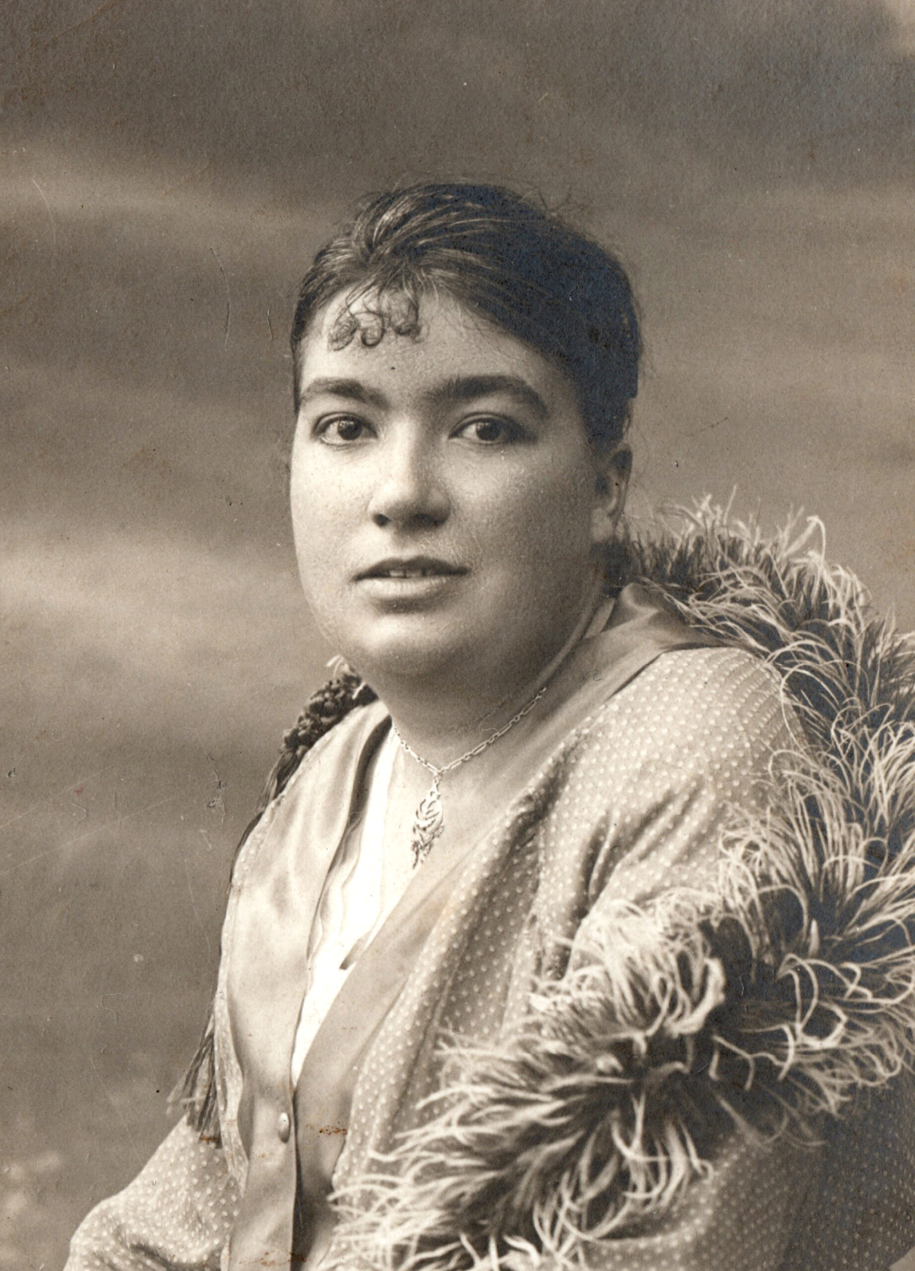 Sela y Sampil, Josefina