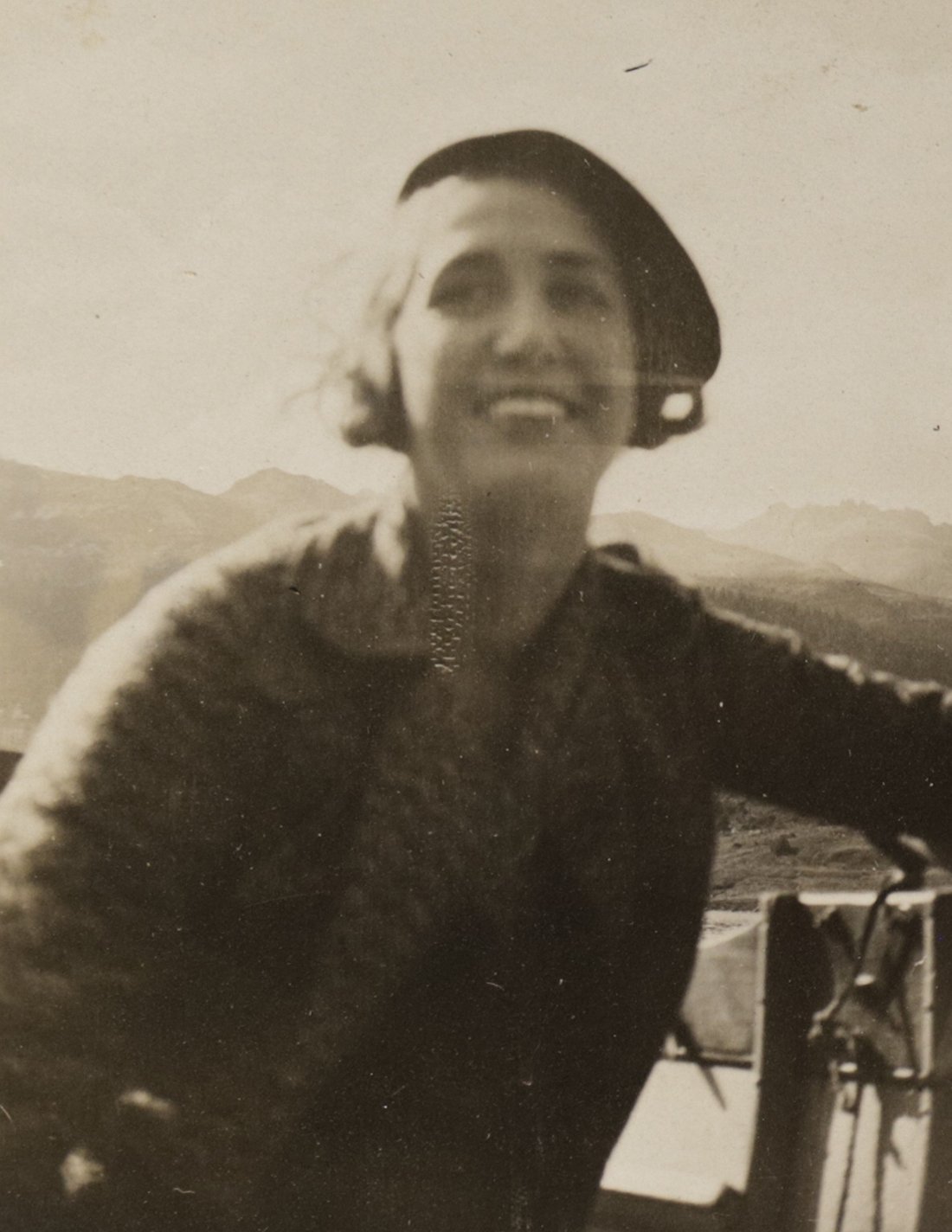 Retrato de mujer sonriente.